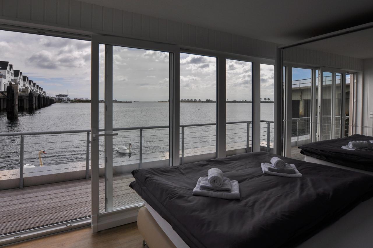 Schwimmendes Haus Hausboot Villa Olpenitz Exterior photo